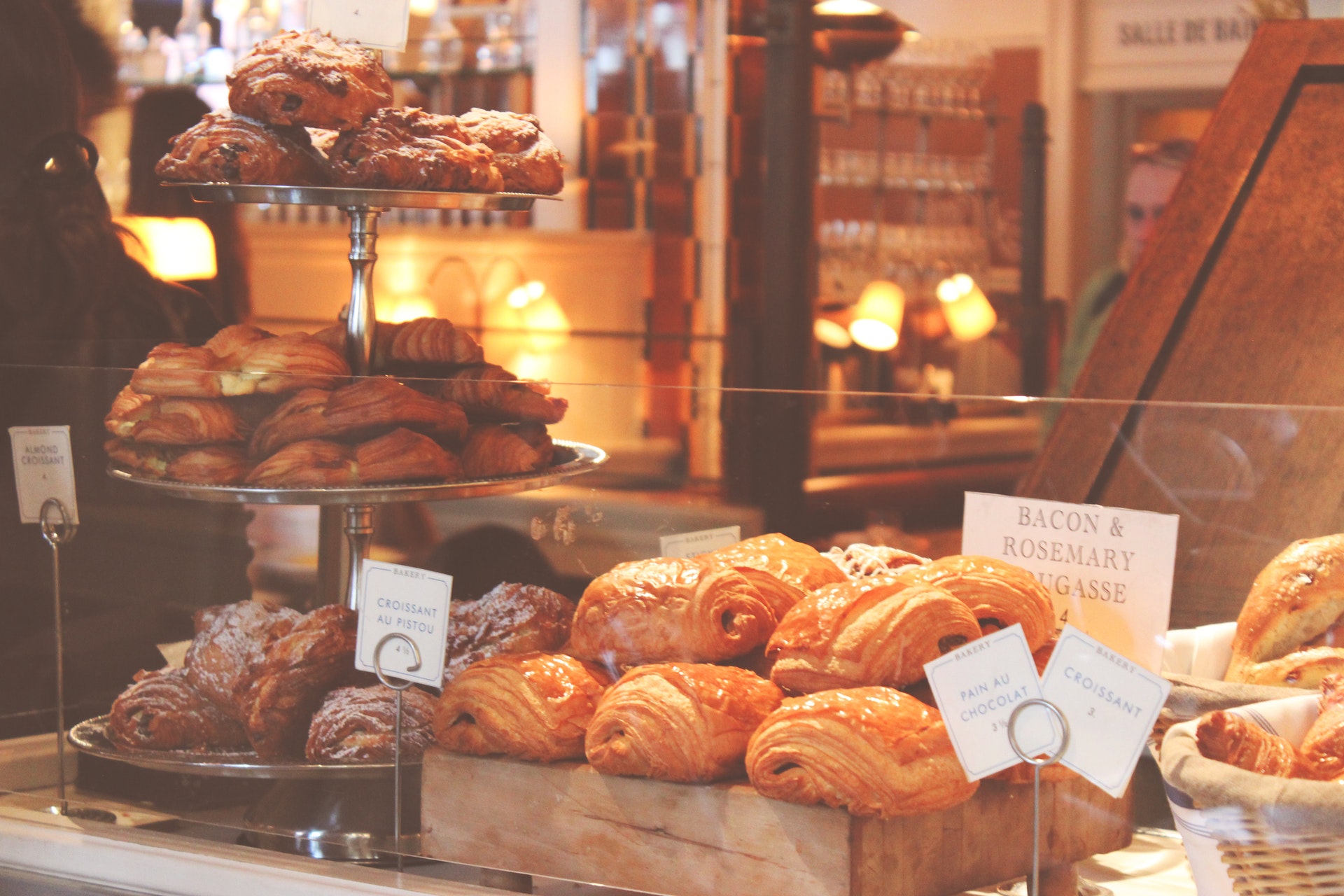 Journée Type D Une Vendeuse En Boulangerie CQP : Préparateur-vendeur en boulangerie | ACFOR - Lyon - Villeurbanne
